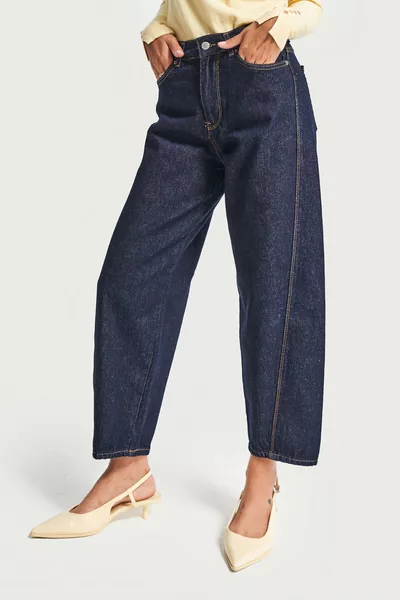 بنطال جينز نسائي لون نيلي  مقاس كاروت، مريح، الطول الداخلي  سم، قطن %