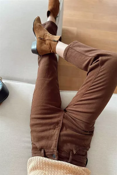 Topshop Высокие джинсы Mom с эластаном, коричневые