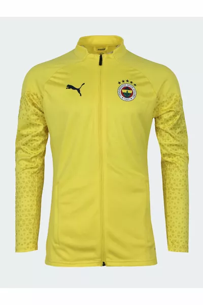 لاعب الفريق الأول لكرة القدم / بسحاب كامل