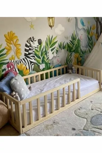Unisex Montessori Baby- und Kinderbett aus Naturholz
