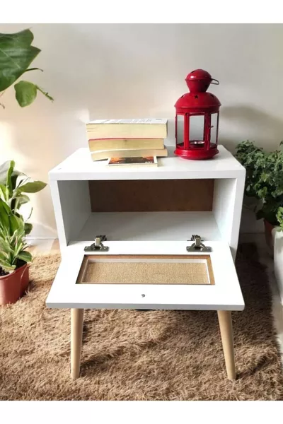 Прикроватная тумбочка с дверцей