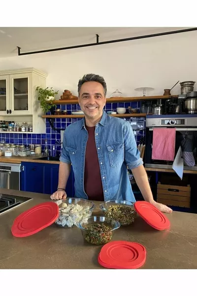 Комплект от 3 стъклени кутии за съхранение с червен капак