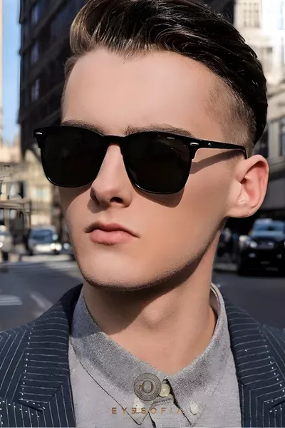 نظارات شمسية سيدة بولاريزيه للجنسين باللون الأسود