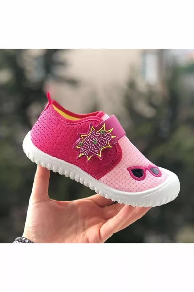 حذاء أطفال رياضي كتان للحضانة والمدرسة بنعل ناعم مضاد للانزلاق