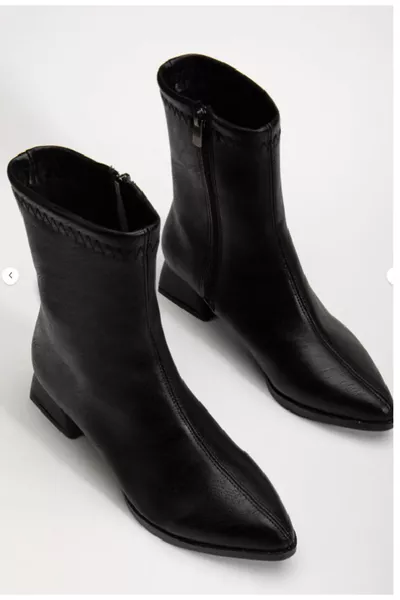 حذاء نسائي أسود متوسط الطول | حذاء يومي بكعب قصير مع خياطة وسطية | حذاء مدبب مقاوم للماء خفيف للاستخدام اليومي