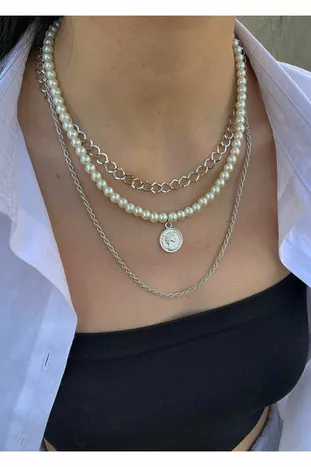 Комбинированное ожерелье с жемчужным медальоном