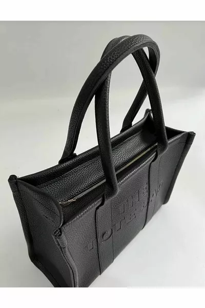 Il modello Tote Bag Borsa a mano e a tracolla da donna