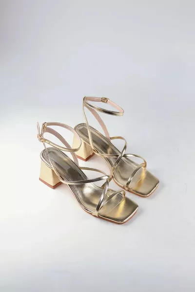 Sandales à talons à la cheville pour femme