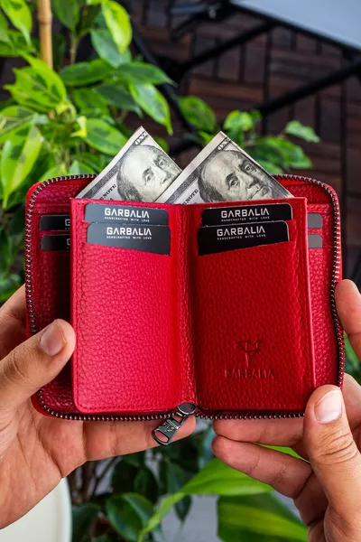 Chain Unisex Red Leather Card Holder Wallet