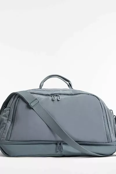 Техническая спортивная сумка с карманами спереди