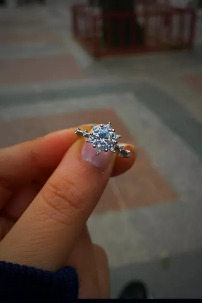 Bague solitaire fleur de lotus en argent