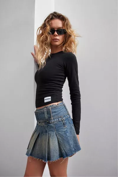 أسود كم طويل الأساسية طاقم الرقبة تي شيرت