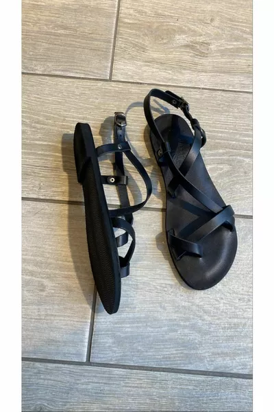 Handgemaakte echt lederen zwarte damessandalen - 