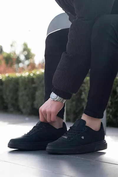  Zwarte kleur zwarte zolen casual herenschoenen