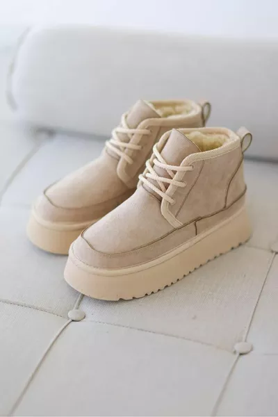 Hugo Stivali Stringati In Pelliccia Con Suola Spessa - EKRU