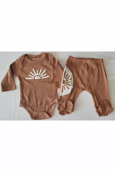 Sonnenbedrucktes geripptes Unisex-Babyoberteil mit Druckknopf