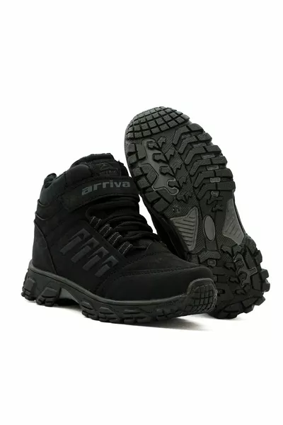 أحذية سوداء للأولاد مقاومة للبرد بسحاب من الفراء