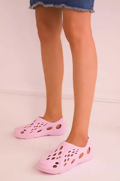 Baskets confortables pour la piscine de mer de course quotidienne