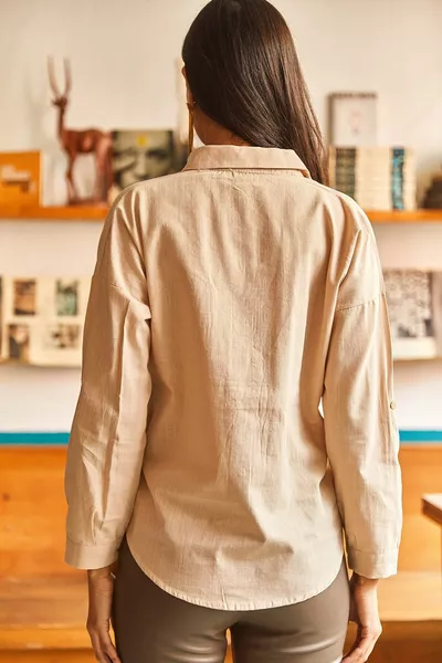 Damen Beige Taschenstickerei Detail Shabby gewebtes Leinenhemd 