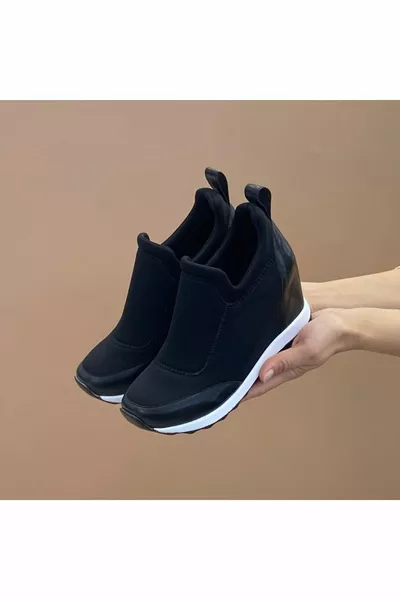 حذاء نسائي مطاطي بكعب داخلي مبطن