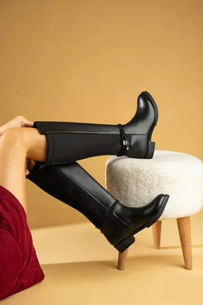 Vrouwen Zwarte Stijlvolle Stijl Casual Casual Fit Bovenste Stretch Laarzen Geschikt Voor Elk Been