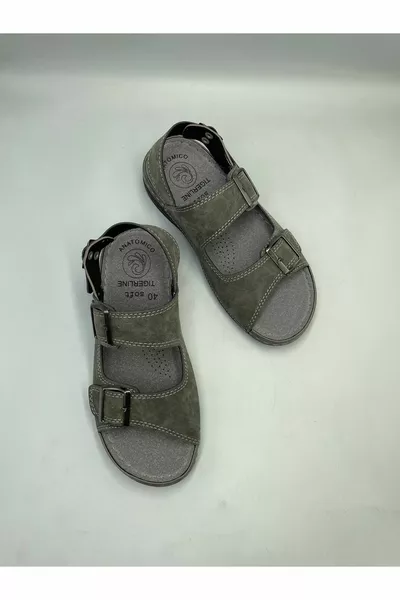 Sandales confort pour hommes. Base orthopédique