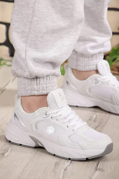 أحذية المشي لمسافات طويلة