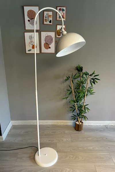 Бяла подова лампа с подвижен абажур, модерен декоративен метален за дневна и работен кабинет