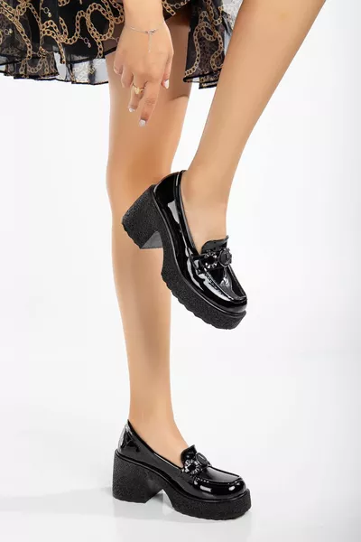 Suins نيرينا نموذج حذاء لوفر نسائي