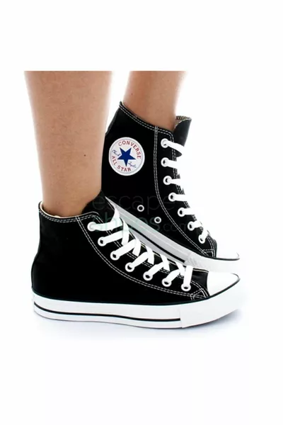 سنيكرز أسود للجنسين  