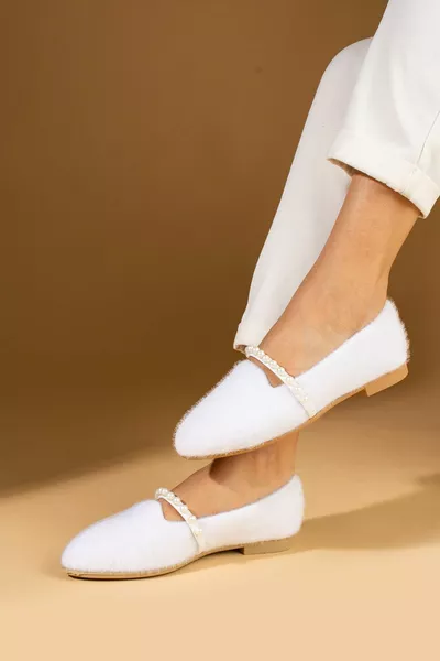 المرأة اللؤلؤة البيضاء مفصلة التايلاندية ريشة أنيقة عارضة الباليه الشقق