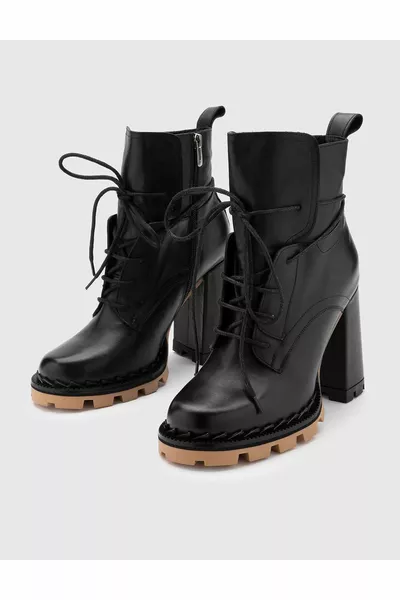 Mamfe جلد طبيعي المرأة أحذية الكعب الأسود