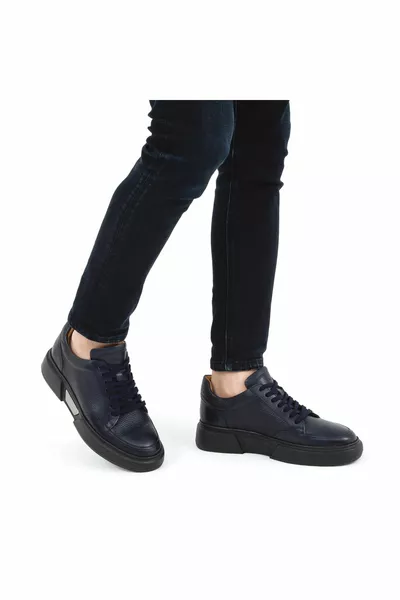 أحذية كاجوال جلدية رجالية   Erk Ayk /