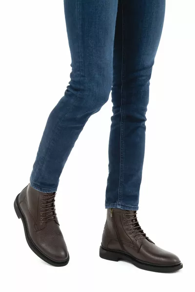 جلد طبيعي   أحذية Erk /