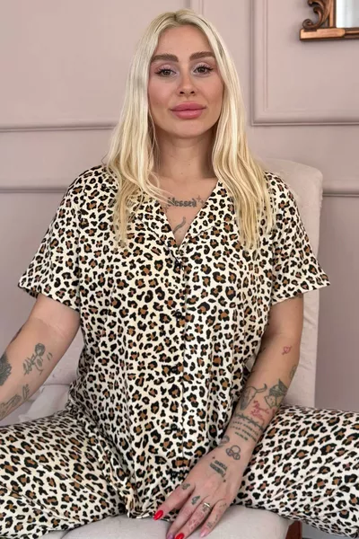 طقم بيجامة قصير الأكمام بأزرار من الأمام بنقشة ليوو ولون القهوة من الخيزران