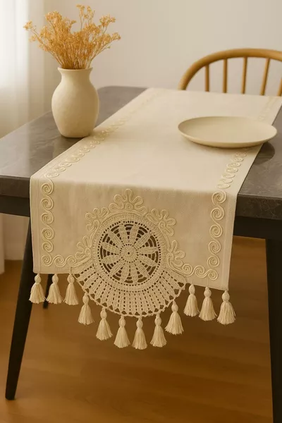 embroidered fan runner