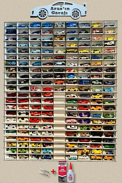 Декоративна стена с наклон за кола с рафт