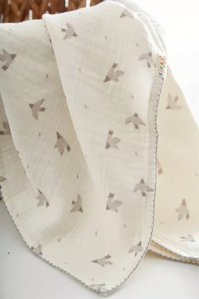  Плат с щампа на птици, 4-слоен муселинов шал