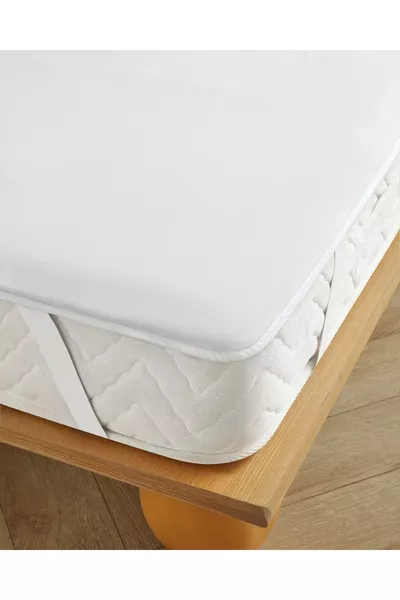 Fresh Touch Водоустойчив Еднопосочен Протектор за Легло Бял