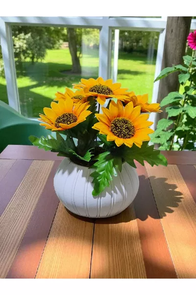 Изкуствен слънчоглед с 5 стъбла в бетонен саксия (Саксията е включена)