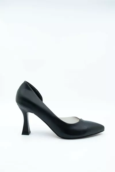 Каблуки на шпильке черного цвета - Solus