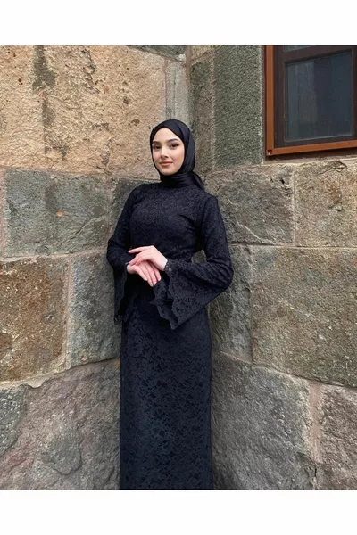 Kadın Siyah Dantel Tesettür Abiye