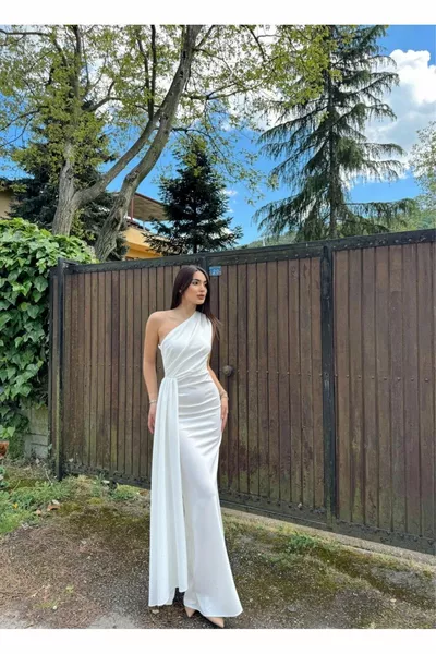 Perlmutt Schwanz Detail Abendkleider  Weiß