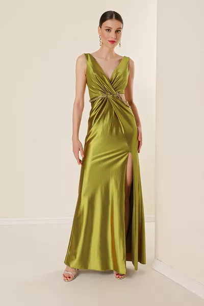 Col croisé Taille doublée Chaîne décolletée Robe longue en satin détaillée Vert pistache