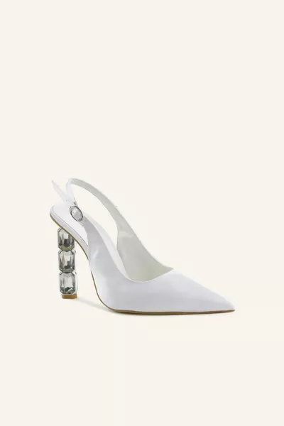 حذاء زفاف أبيض ساتان ذو كعب عال