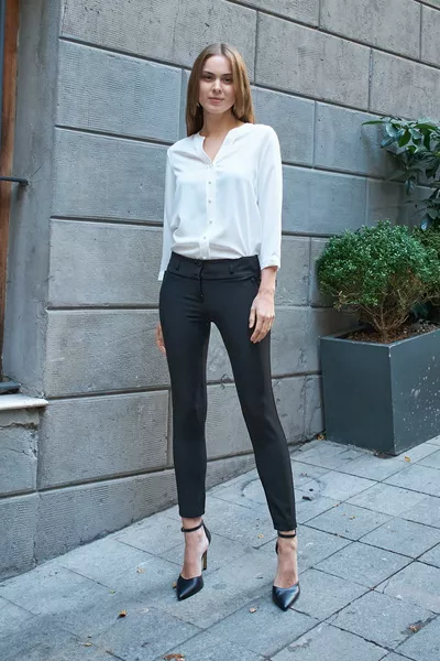 Kalın Kemerli Süs Cepli Bilek Boy Likralı Kumaş Pantolon-siyah