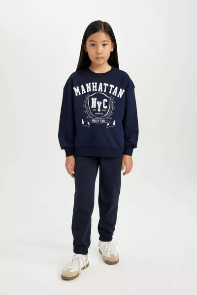 Girls' Jogger Sweatpants with Woven Label, Elastic Waist and Cuffs WN