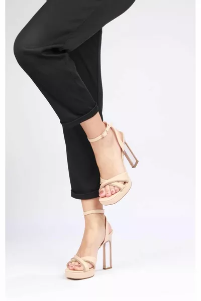 باريس أحذية الجوز كعب شفاف ومنصة مصممة خصيصا