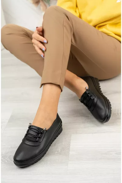 Waterdichte zwarte huid orthopedische damesschoenen met zacht elastiek