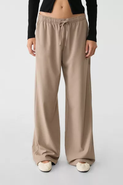 Stijlvolle broek met lange gordijnen